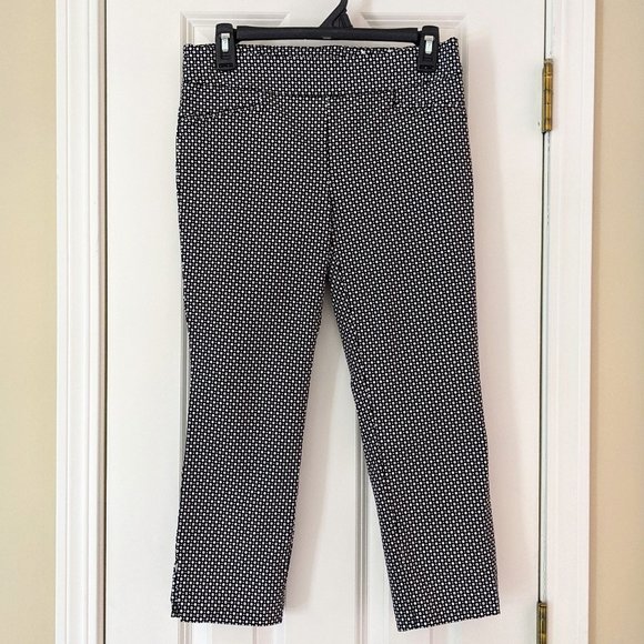 Jasmine and Juliana Pants - 🌿3/$15 Jasmine and Juliana Cropped Pants